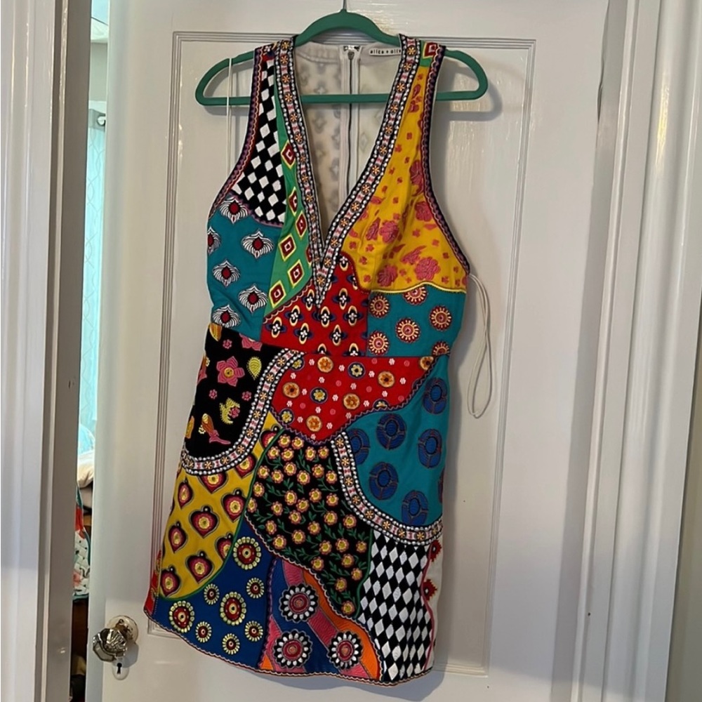 Alice + Olivia Tennie Patchwork Embellished Embroidered Dress
Size 12 - Picture 2 of 7